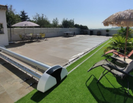 Bâche ou volet : que choisir pour ma piscine ?